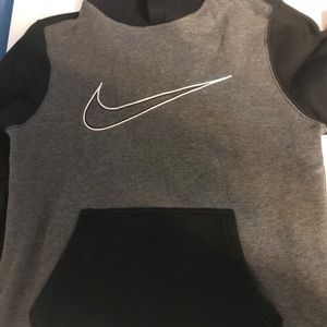 🚫NOT FOR SALE🚫  Boy’s Nike Therma Hoodie